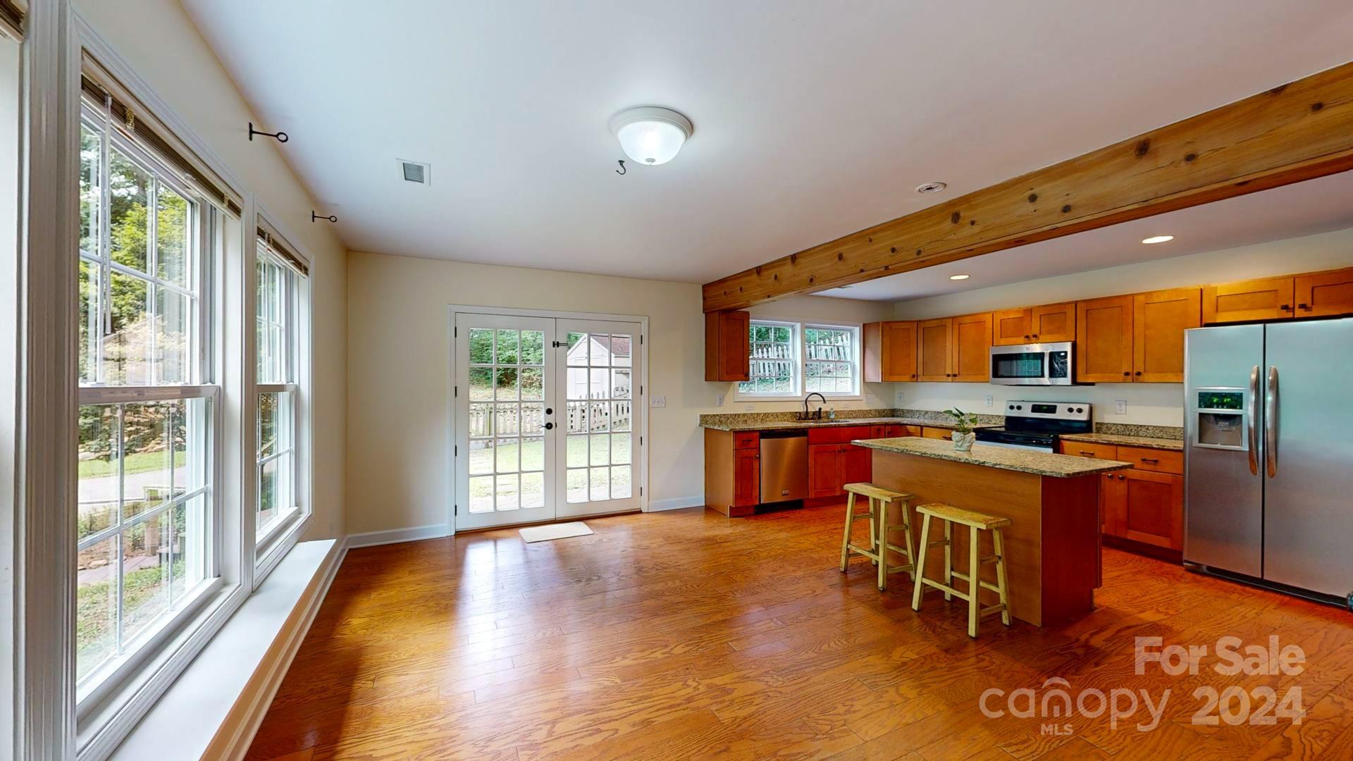 48 Maple Springs Road Asheville, NC 28805 - Photo 5 of 46 Gallery Image 5