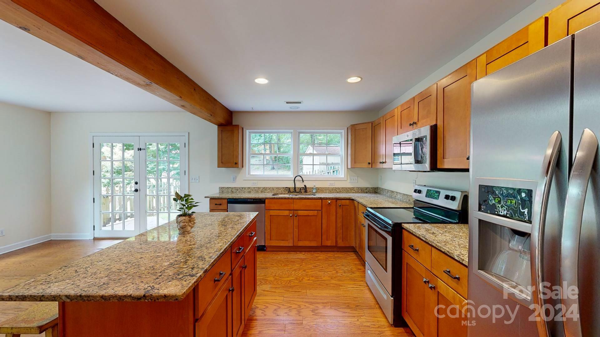 48 Maple Springs Road Asheville, NC 28805 - Photo 6 of 46 Gallery Image 6