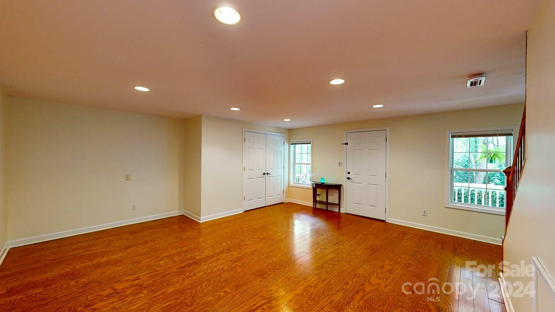 48 Maple Springs Road Asheville, NC 28805 - Photo 9 of 46 Gallery Image 9