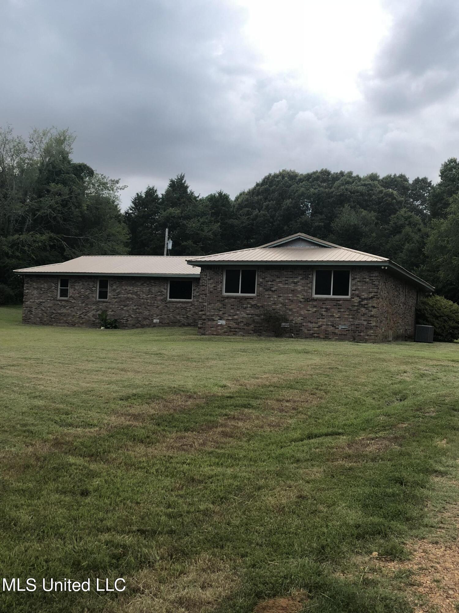 417 Antioch Road Coldwater, MS 38618 - Photo 2 of 6 IMG_9850