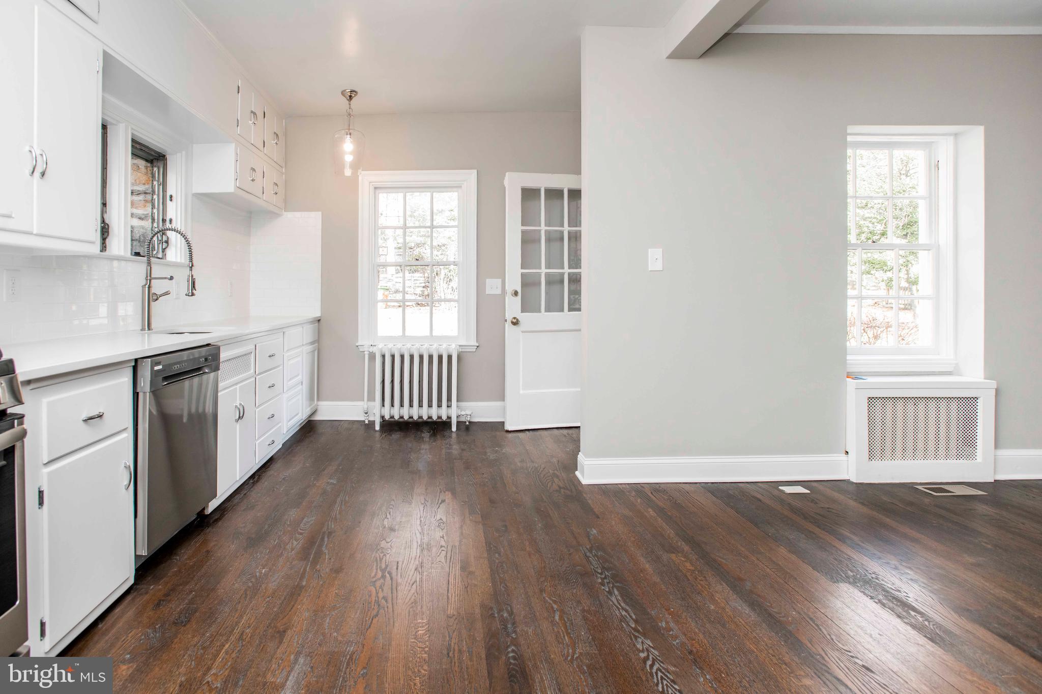 118 St Dunstans Road Baltimore, MD 21212 - Photo 15 of 39