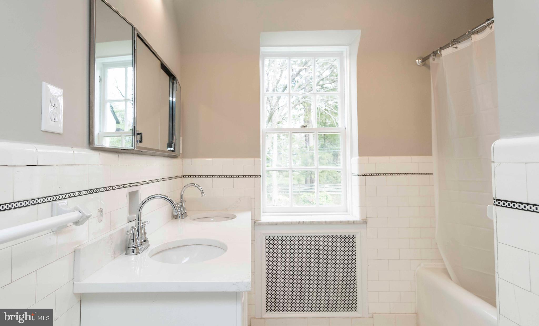 118 St Dunstans Road Baltimore, MD 21212 - Photo 27 of 39