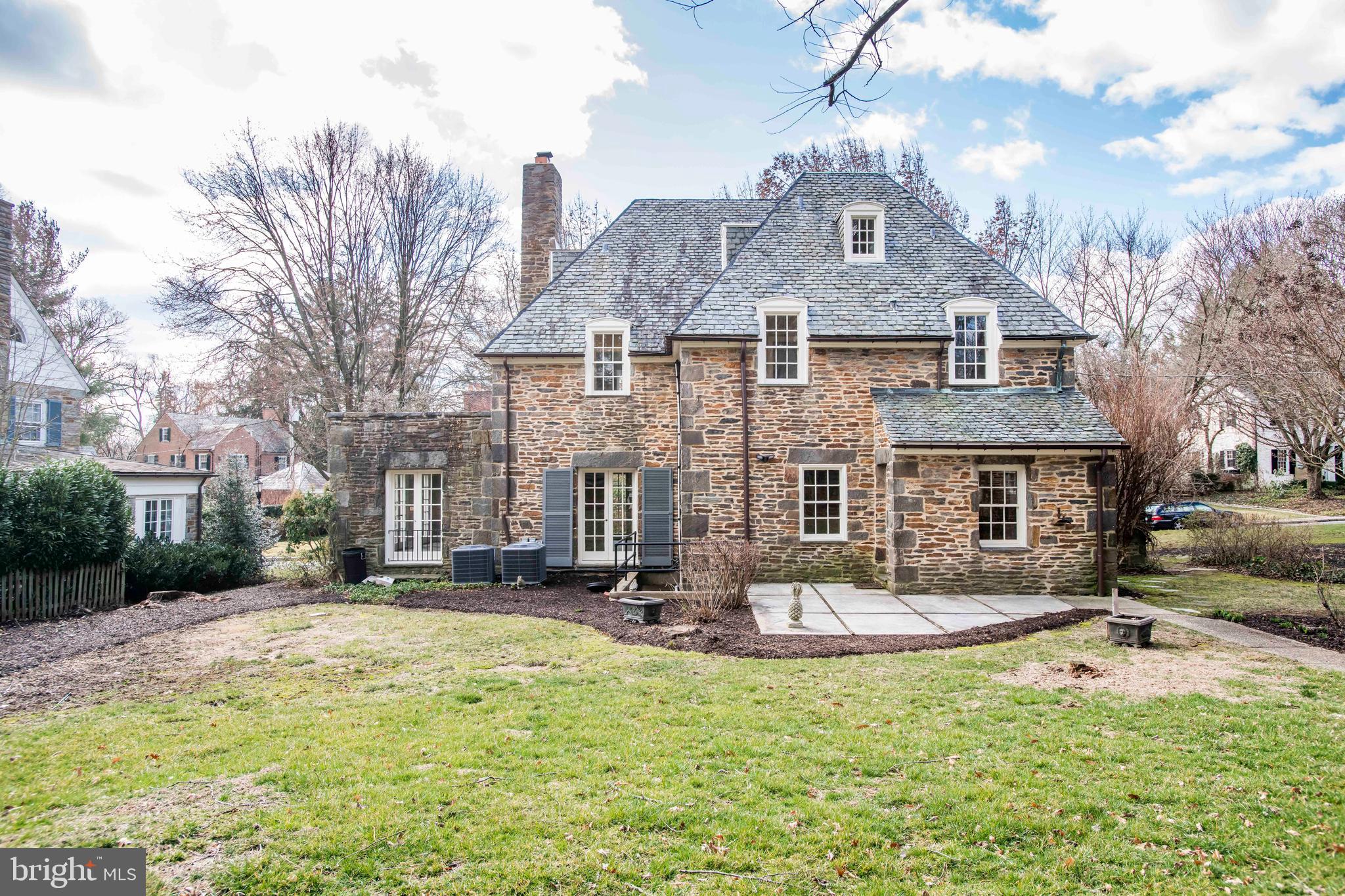 118 St Dunstans Road Baltimore, MD 21212 - Photo 33 of 39