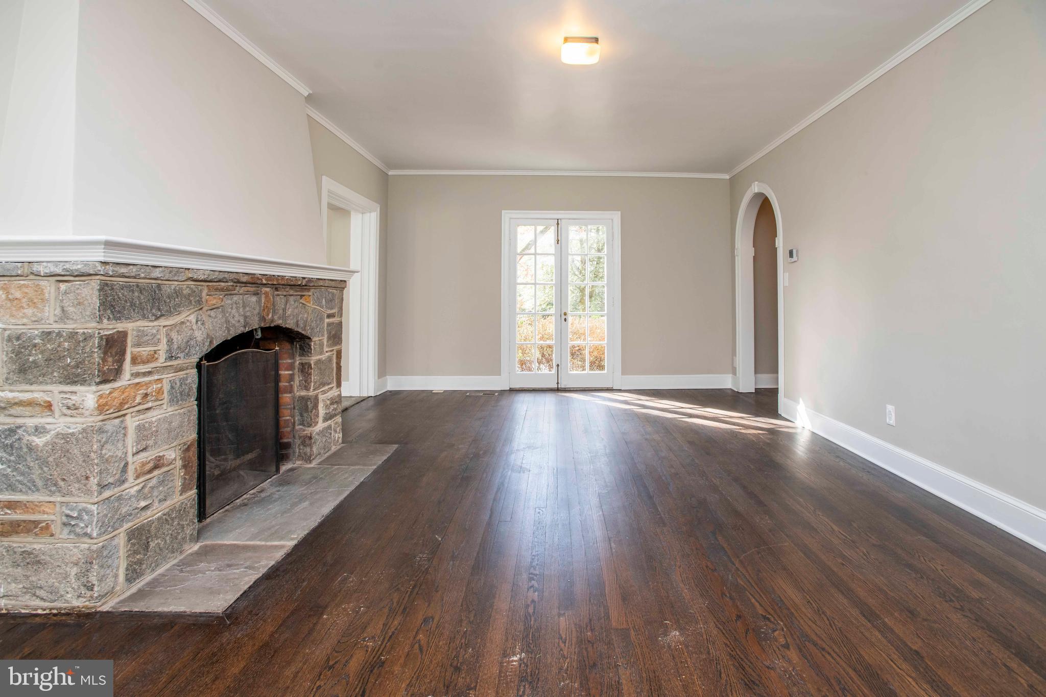 118 St Dunstans Road Baltimore, MD 21212 - Photo 6 of 39