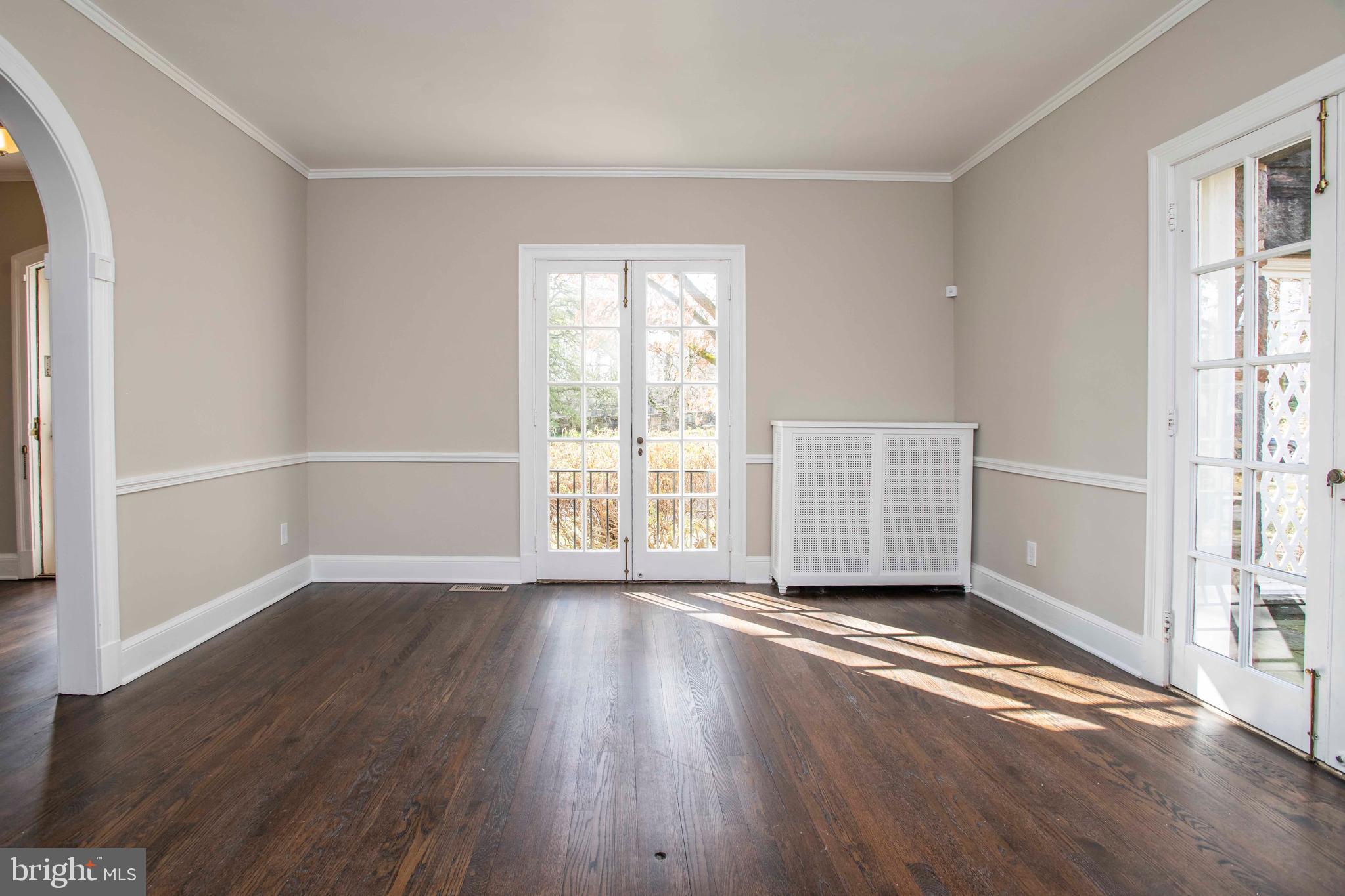 118 St Dunstans Road Baltimore, MD 21212 - Photo 10 of 39