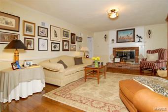 262 Babler Road Town and Country, MO 63141 - Photo 6 of 24 Gallery Image 6