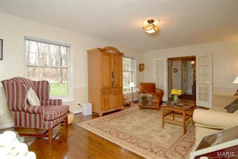262 Babler Road Town and Country, MO 63141 - Photo 7 of 24 Gallery Image 7