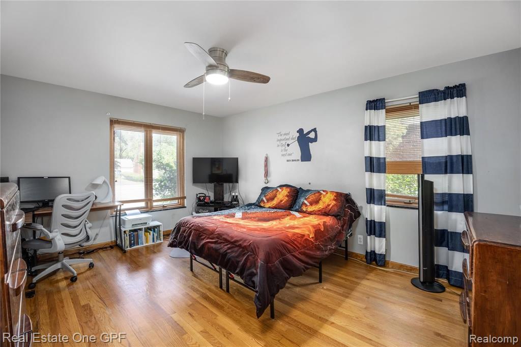 1499 North Renaud Road Grosse Pointe Woods, MI 48236 - Photo 16 of 35