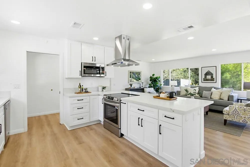 2824 Olive Hill Road Fallbrook, CA 92028 - Photo 7 of 58