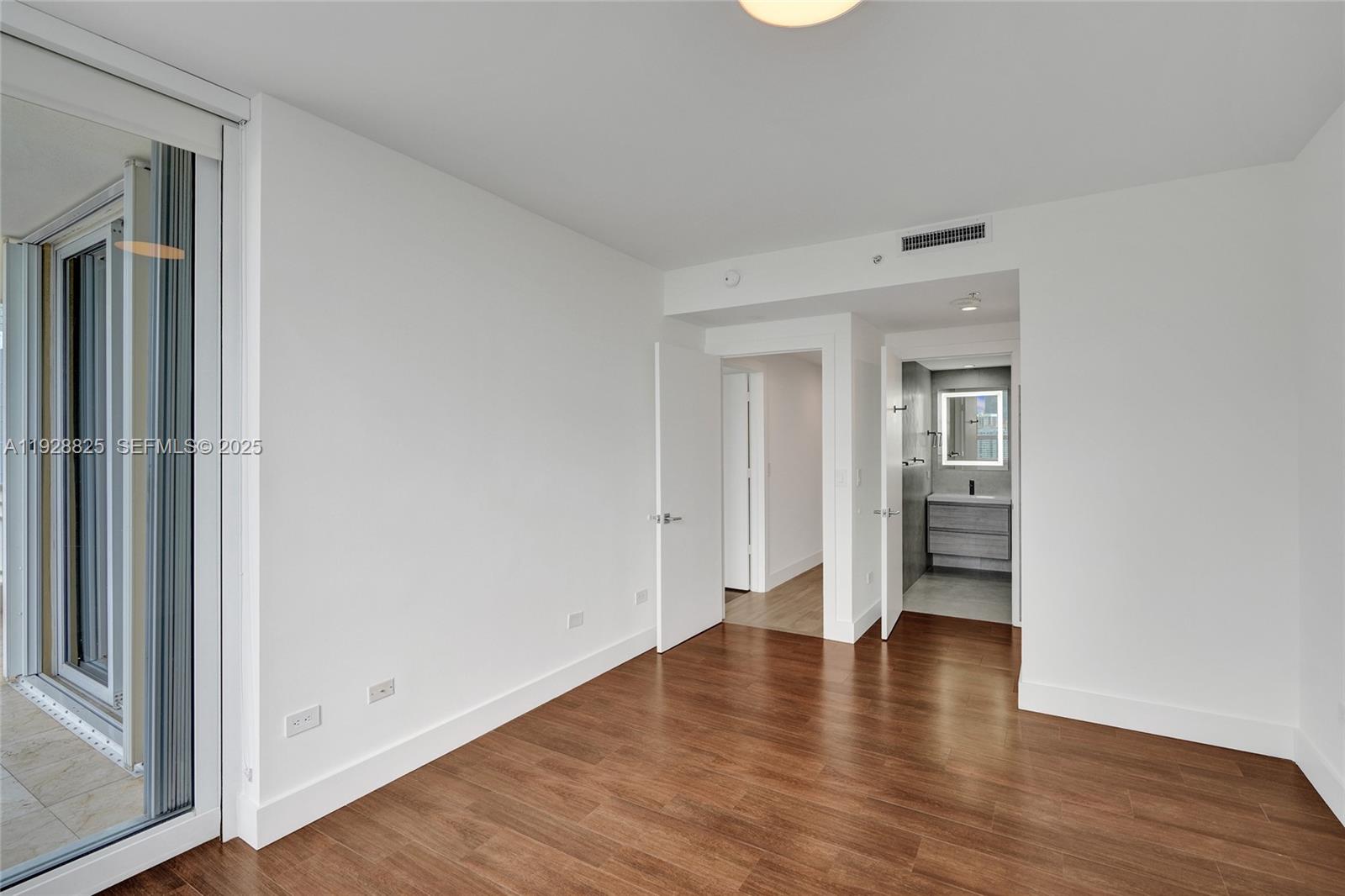 848 Brickell Key Drive, Unit 3206 Miami, FL 33131 - Photo 42 of 93