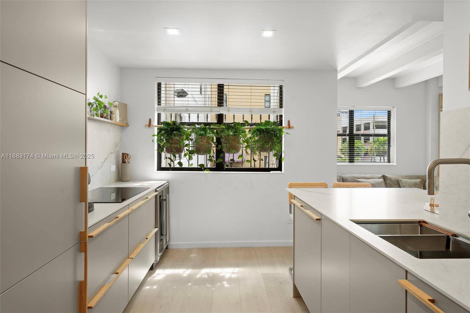 1390 Ocean Drive, Unit 202 Miami Beach, FL 33139 - Photo 11 of 80