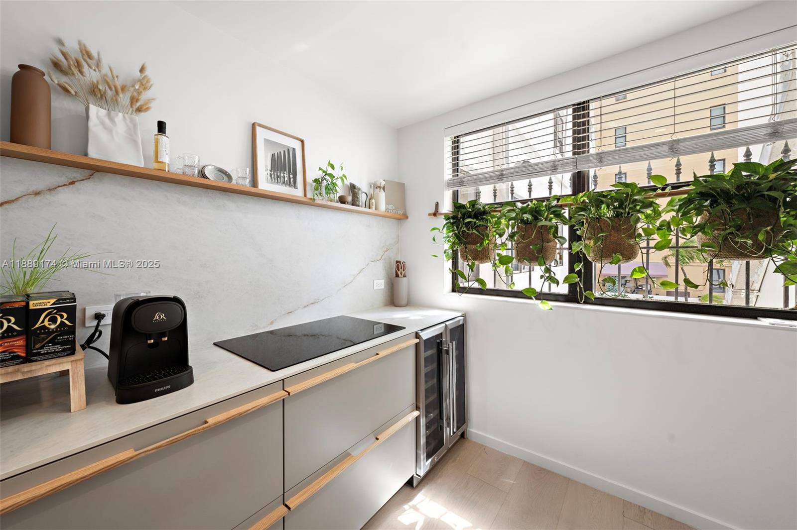 1390 Ocean Drive, Unit 202 Miami Beach, FL 33139 - Photo 14 of 80