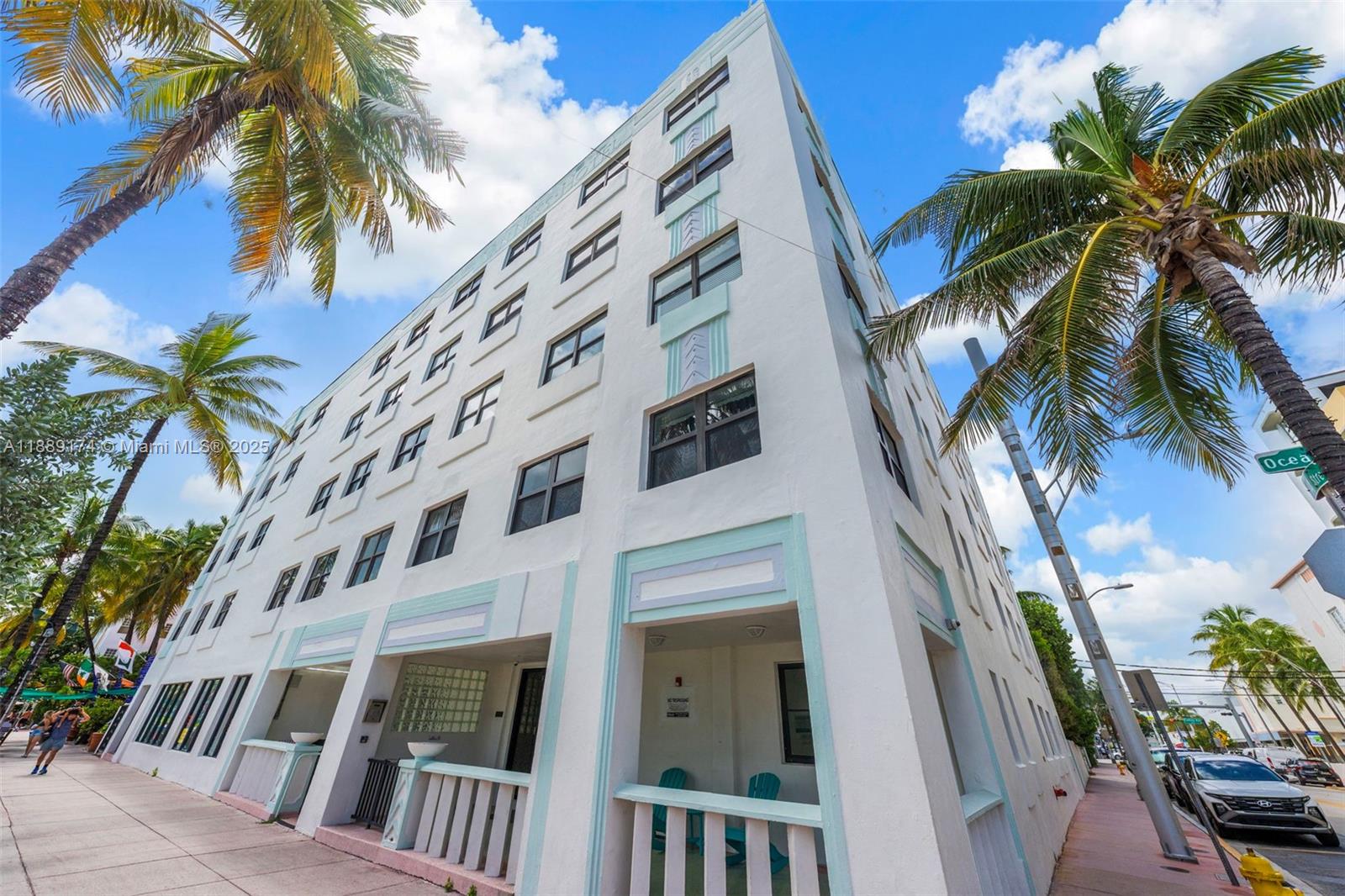 1390 Ocean Drive, Unit 202 Miami Beach, FL 33139 - Photo 50 of 80 a view of a building