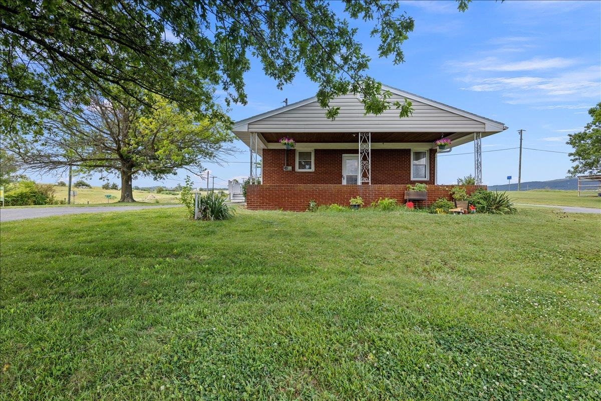 6061 Oak Shade Road Penn Laird, VA 22846 - Photo 4 of 42