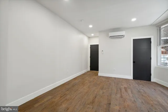 $1,945 | 1908 Pine Street, Unit 2, Philadelphia, PA 19103