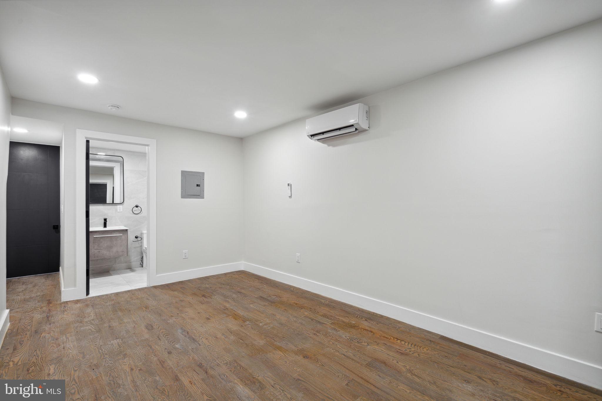 1908 Pine Street, Unit 2 Philadelphia, PA 19103 - Photo 7 of 16