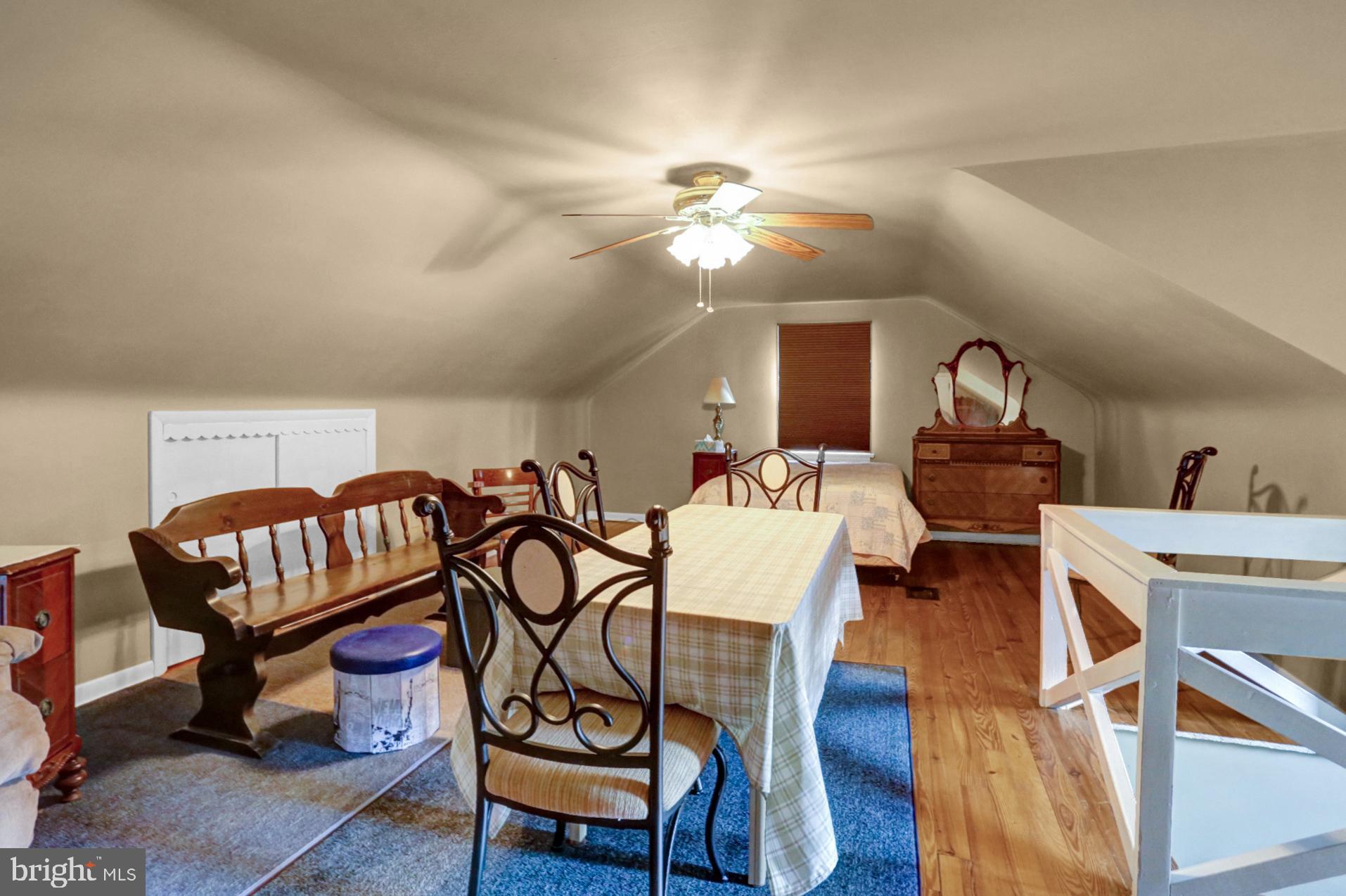 122 Diamond Street Reading, PA 19607 - Photo 13 of 29
