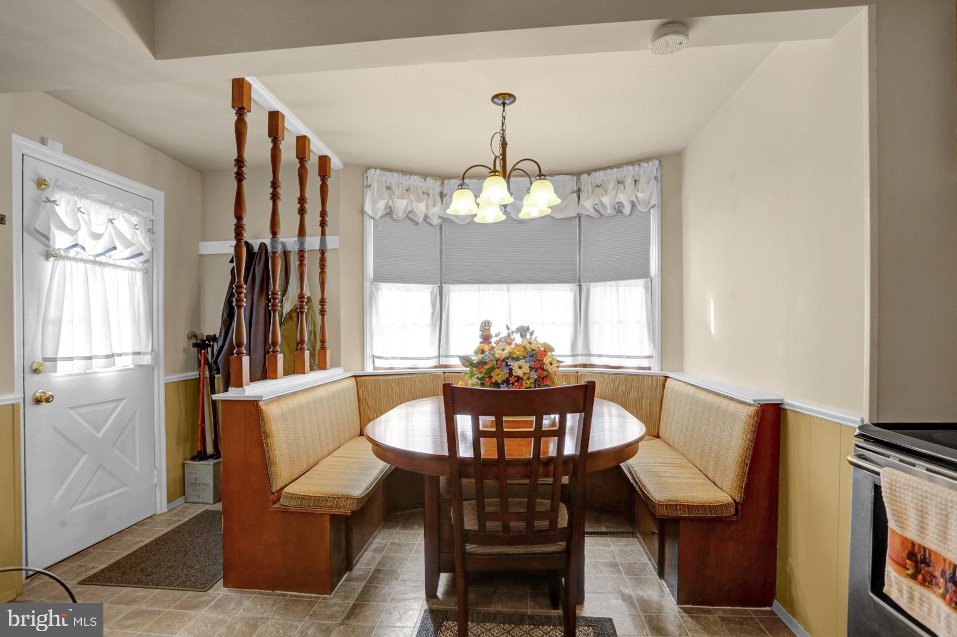 122 Diamond Street Reading, PA 19607 - Photo 6 of 29