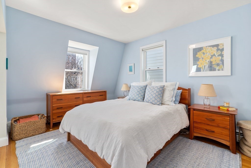 30 Cross Street, Unit 2 Boston, MA 02129 - Photo 12 of 18 a bedroom with a bed and a window