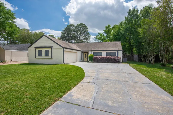 $2,000 | 8903 Wilson Reid Drive, Houston, TX 77040