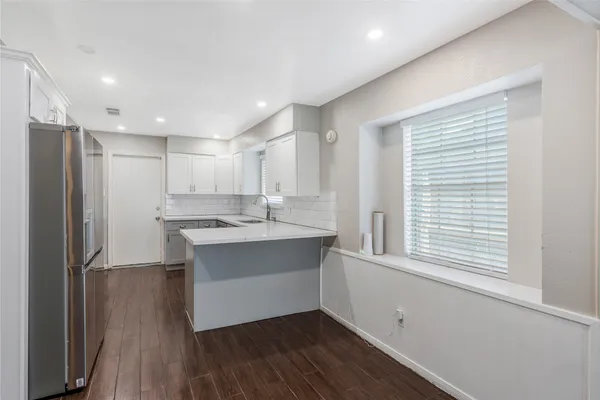 $2,000 | 8903 Wilson Reid Drive, Houston, TX 77040