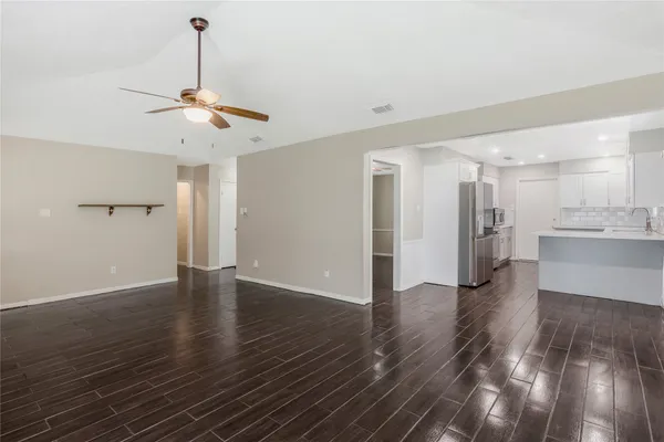 $2,000 | 8903 Wilson Reid Drive, Houston, TX 77040