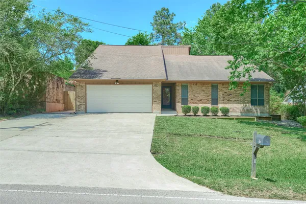 $315,000 | 80 Rolling Hills Drive West, Conroe, TX 77304