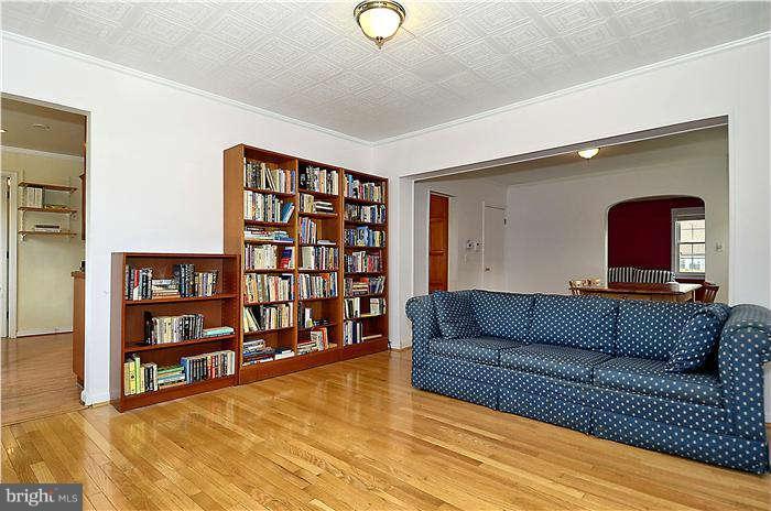 10200 Ridgemoor Drive Silver Spring, MD 20901 - Photo 7 of 28 Interior (General)