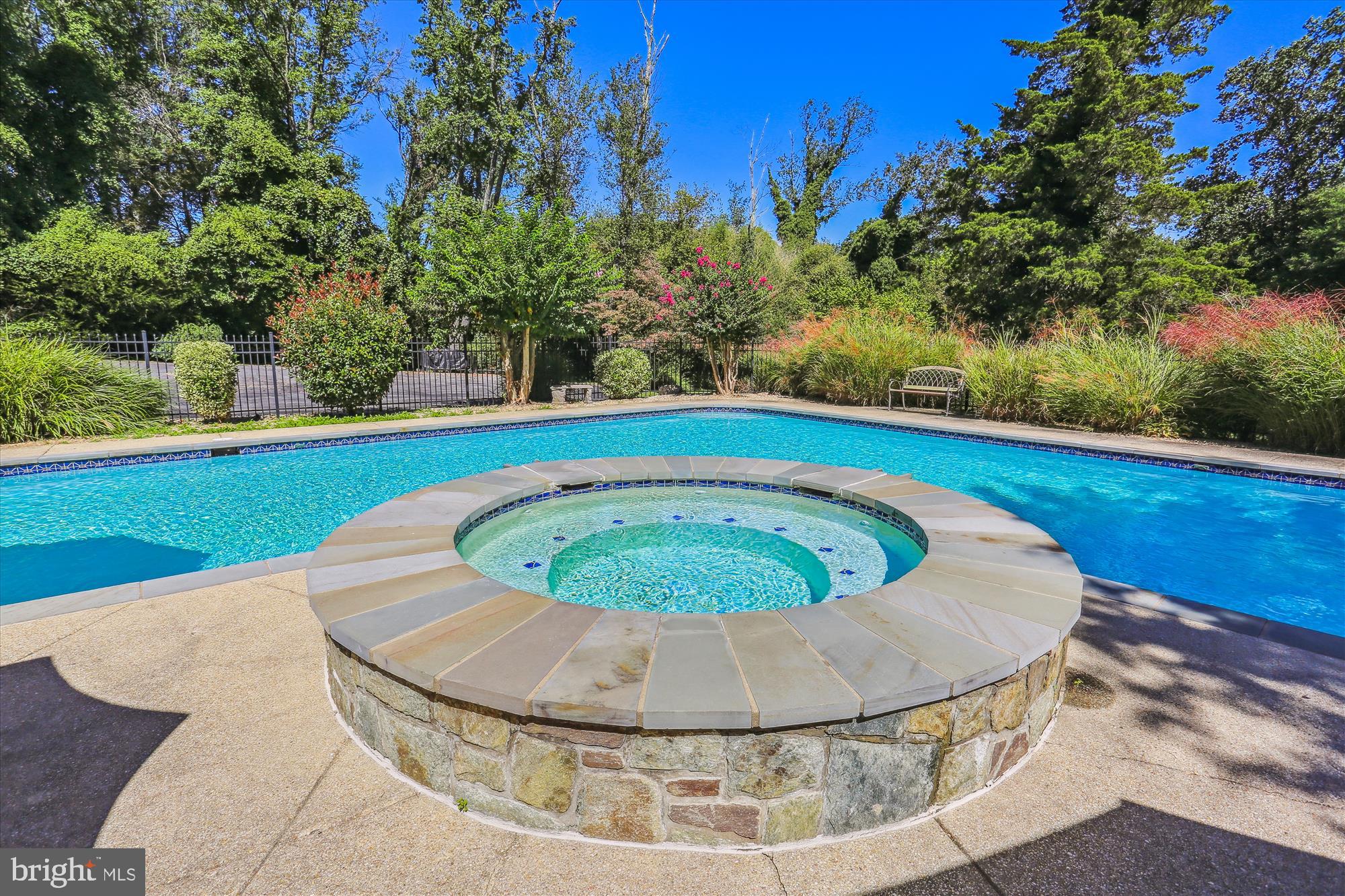 2112 Apple Tree Lane Silver Spring, MD 20905 - Photo 4 of 68 Hot Tub