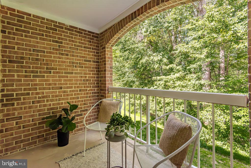 5809 Cove Landing Road, Unit 203 Burke, VA 22015 - Photo 26 of 38 Gallery Image 26