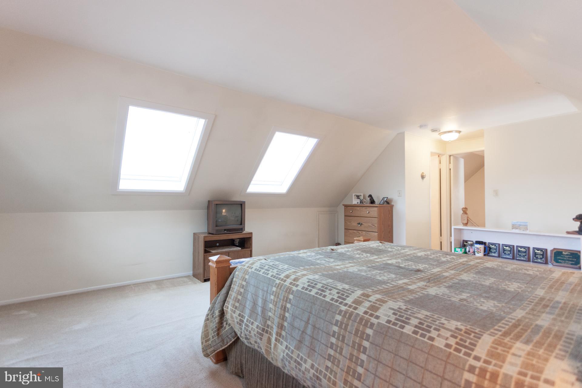 32 Jump Hill Road Levittown, PA 19056 - Photo 20 of 25 Bedroom 3, with skylights