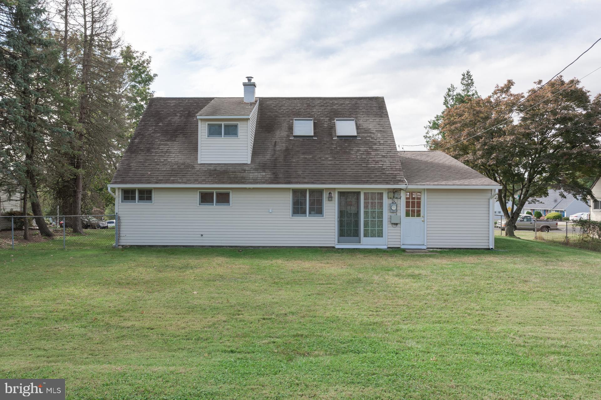 32 Jump Hill Road Levittown, PA 19056 - Photo 25 of 25 Backyard view