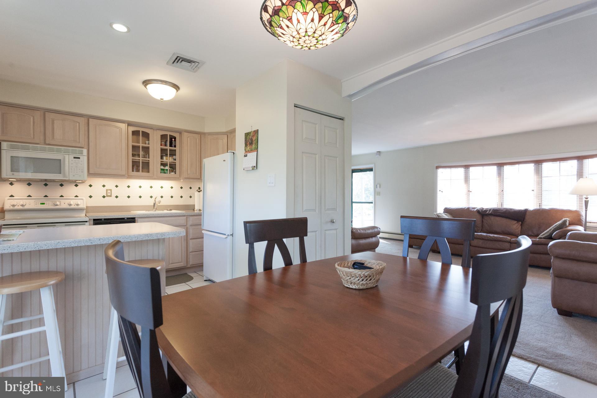 32 Jump Hill Road Levittown, PA 19056 - Photo 7 of 25 Dining room