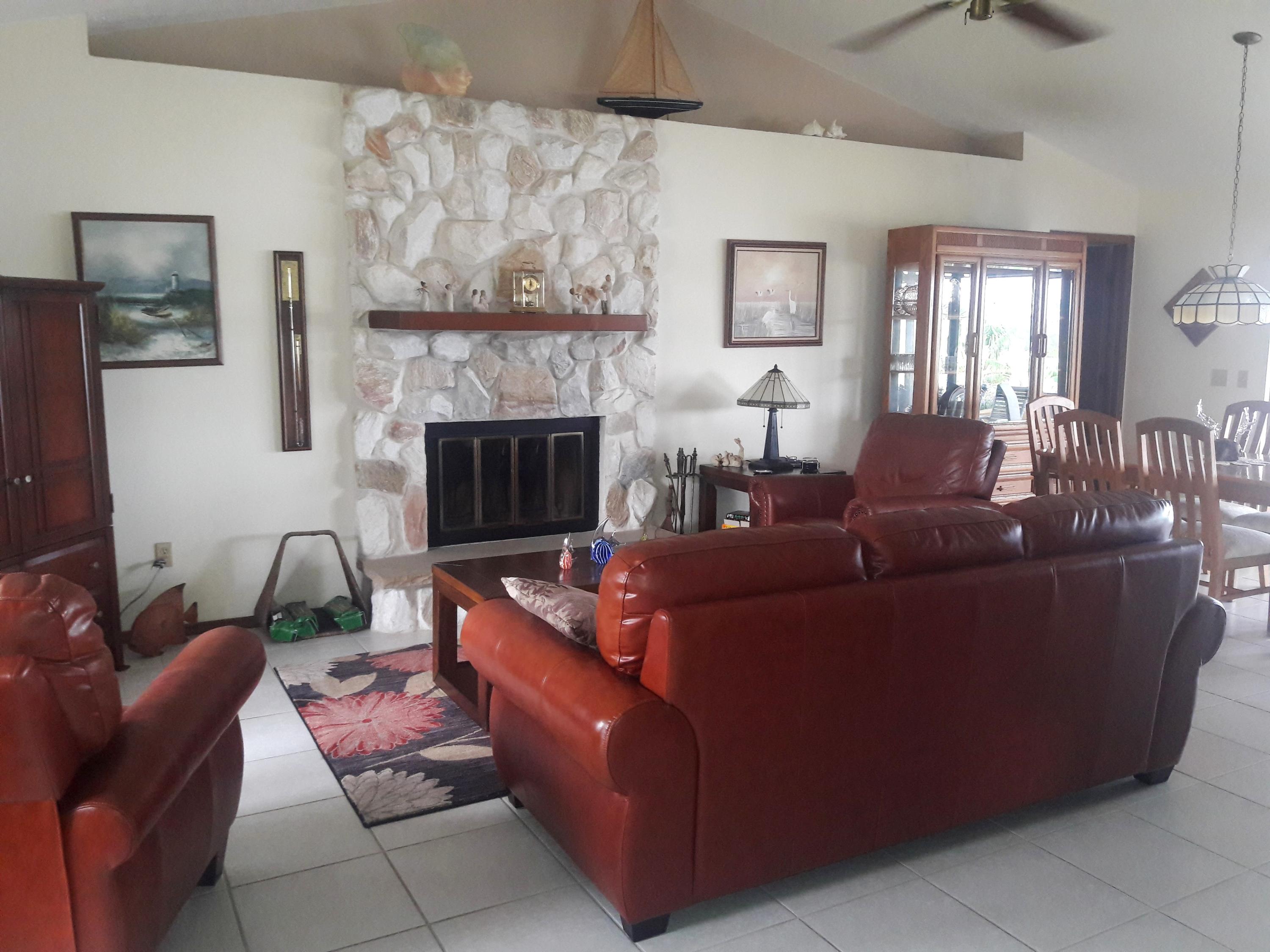 136 Southwest Cabana Point Circle Stuart, FL 34994 - Photo 8 of 25 Great Room