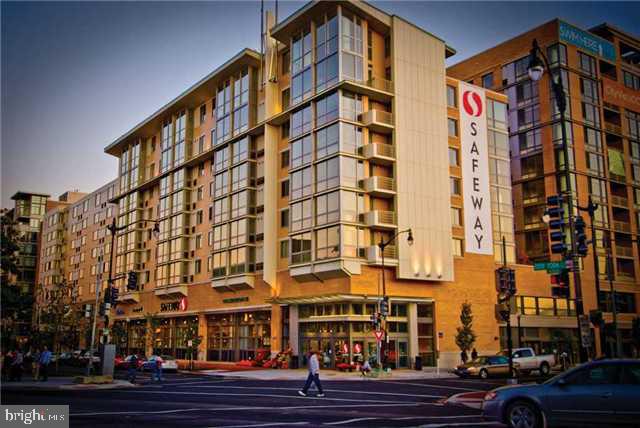 811 4th Street Northwest, Unit 507 Washington, DC 20001 - Photo 19 of 23 front view of a building