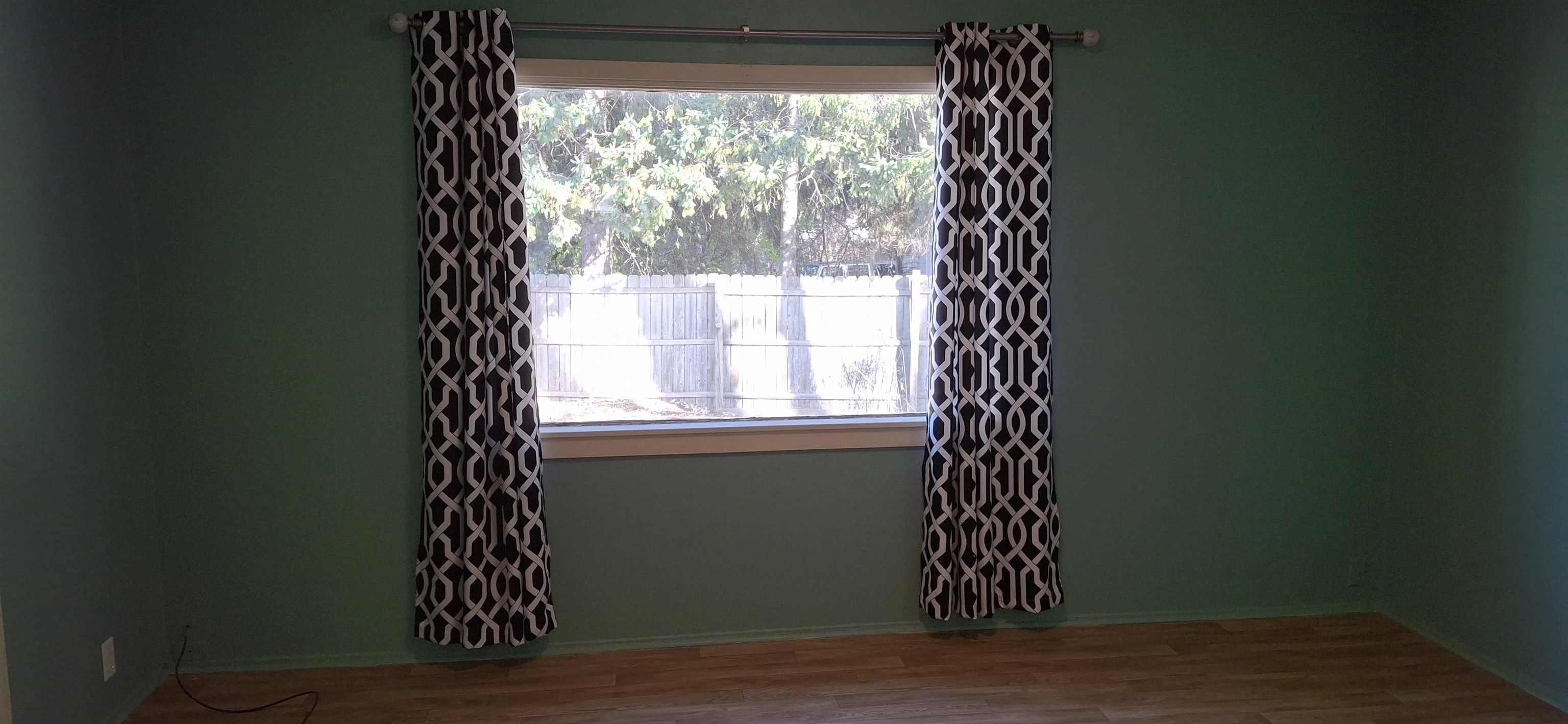 921 Raton Court Manitowoc, WI 54220 - Photo 11 of 35