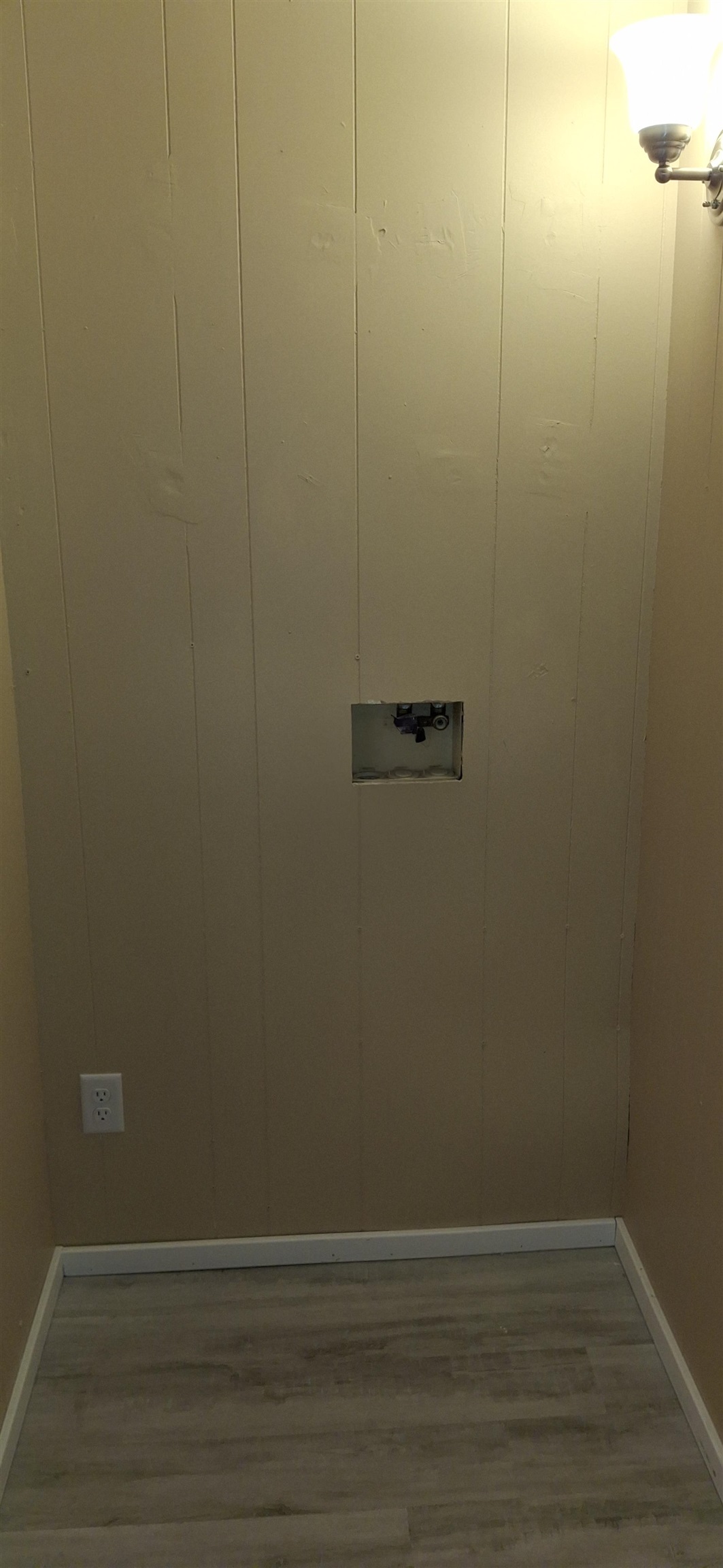 921 Raton Court Manitowoc, WI 54220 - Photo 21 of 35