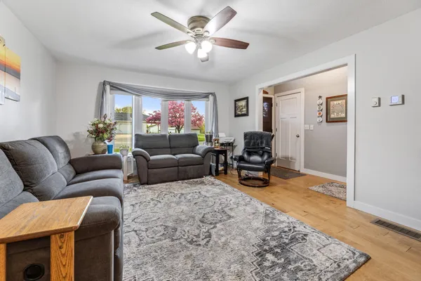 $319,000 | 64 West 18th Street, Cochrane, WI 54622