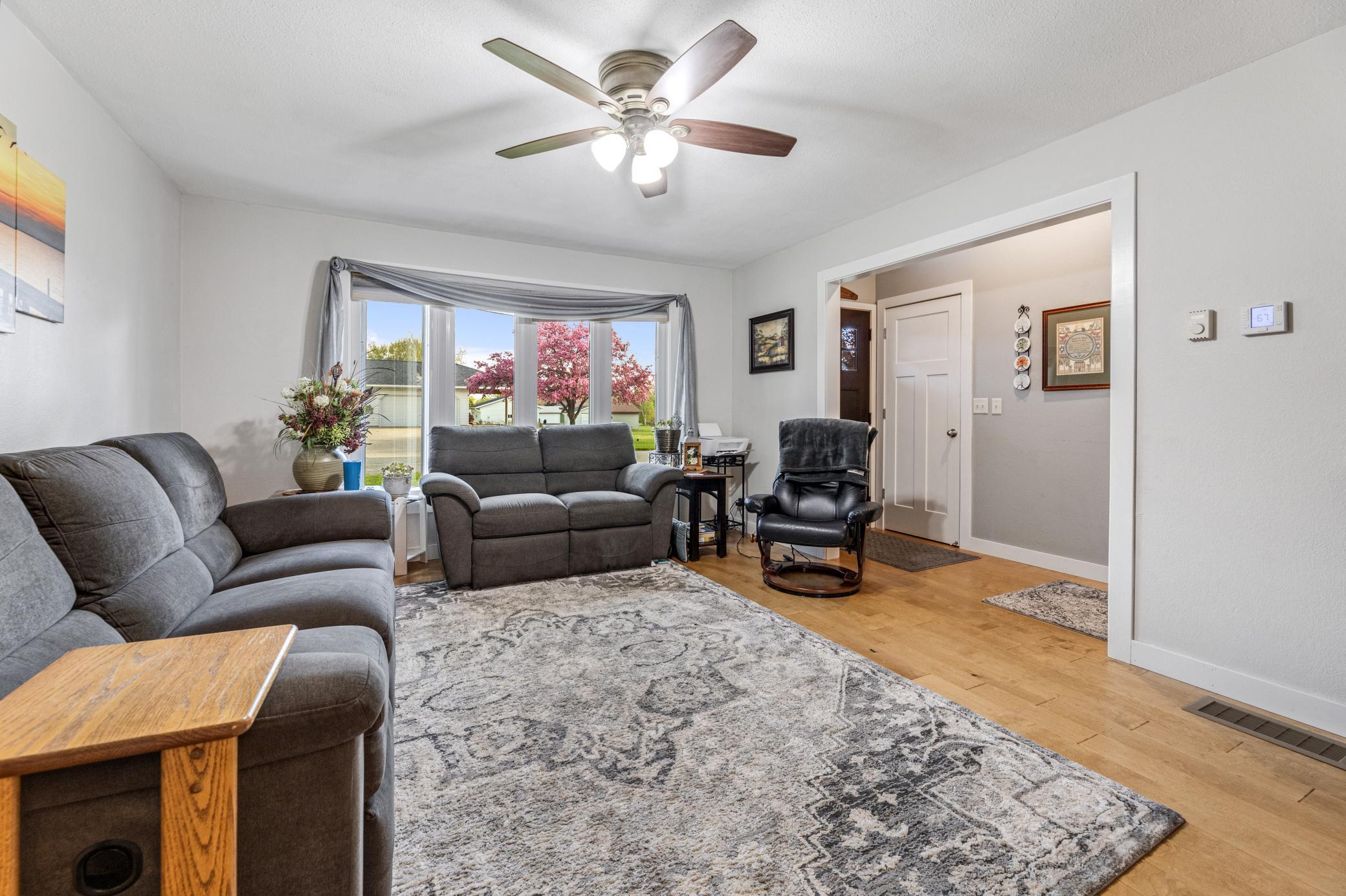 64 West 18th Street Cochrane, WI 54622 - Photo 4 of 26