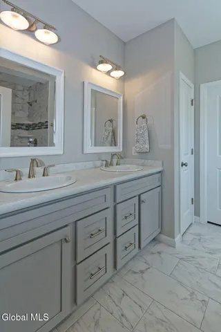 $599,000 | 5 Dean Thomas Way, Queensbury, NY 12804