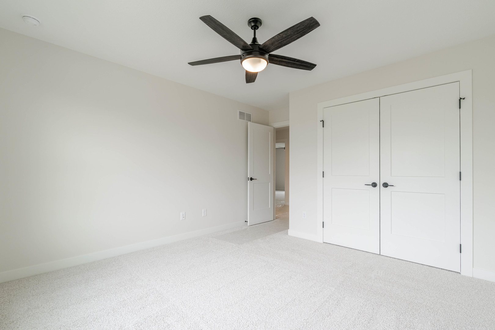 1304 Woodbine Road Bloomington, IL 61704 - Photo 34 of 49