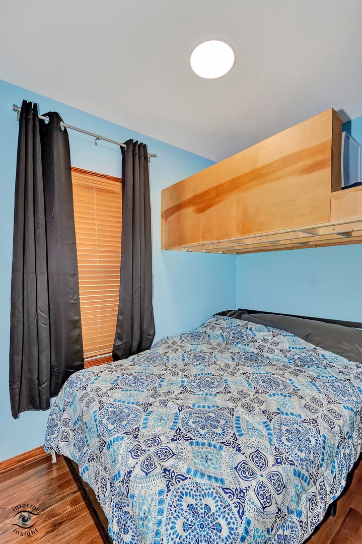 642 West 37th Street Chicago, IL 60609 - Photo 20 of 31