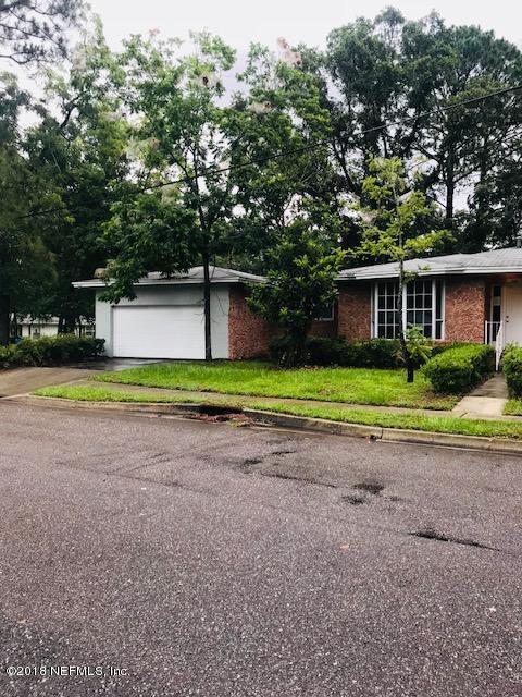 5875 Spellman Road Jacksonville, FL 32209 - Photo 3 of 14 a view of a house with a swimming pool