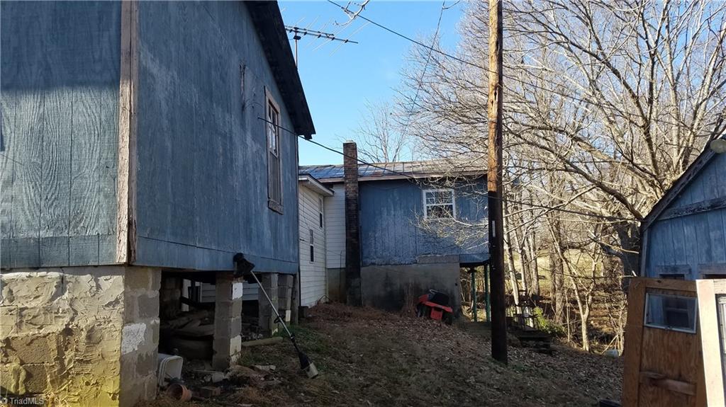 1604 Duggins Road Madison, NC 27025 - Photo 11 of 14