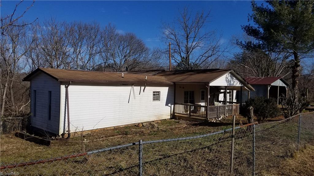 1604 Duggins Road Madison, NC 27025 - Photo 3 of 14