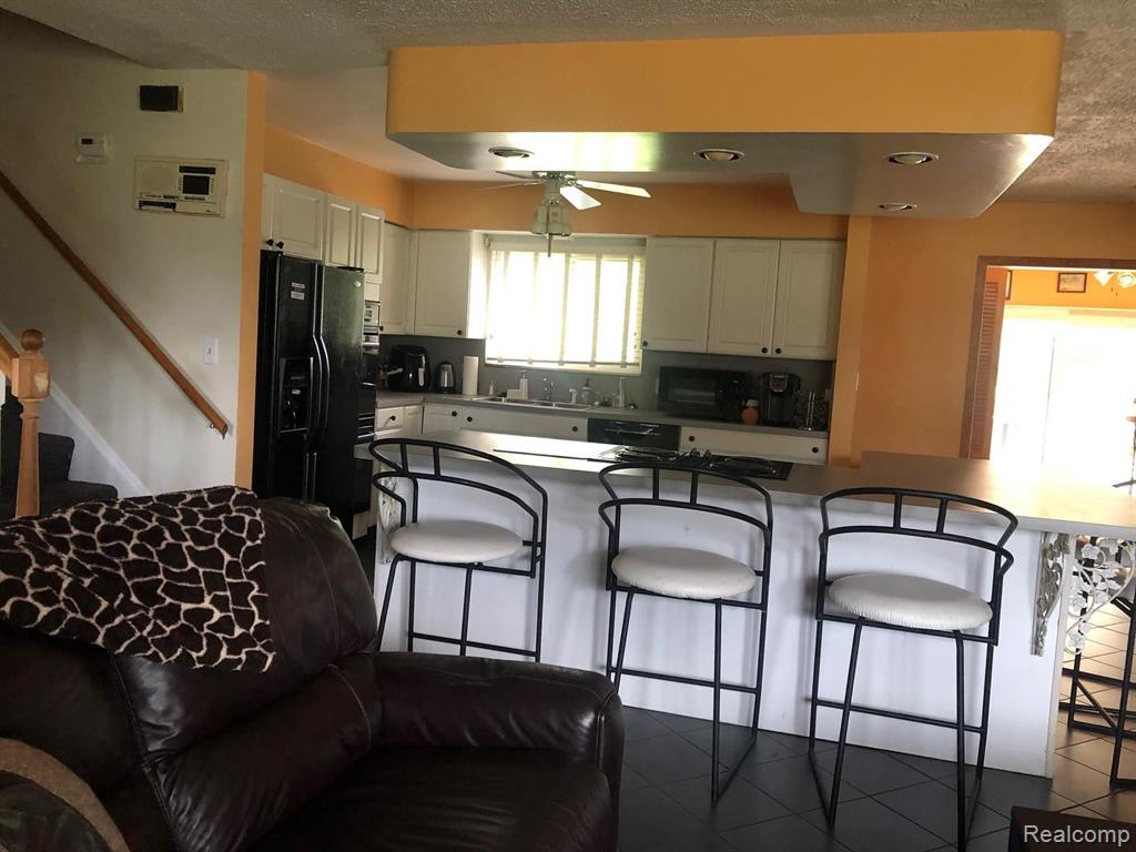 47245 Wear Road Belleville, MI 48111 - Photo 6 of 17