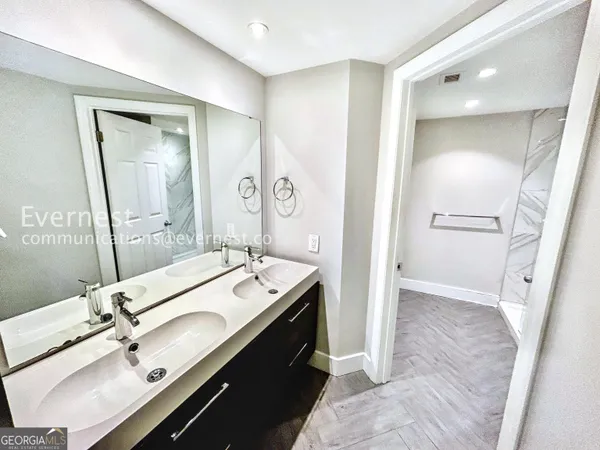 $2,000 | 199 14th Street Northeast, Unit 407, Atlanta, GA 30309