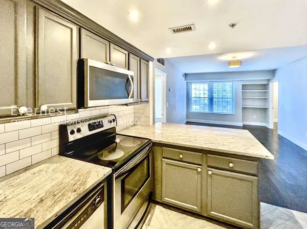 $2,000 | 199 14th Street Northeast, Unit 407, Atlanta, GA 30309