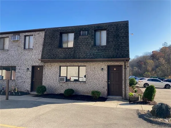 $950 | 500 Milltown Road, Unit 507, New Kensington, PA 15068