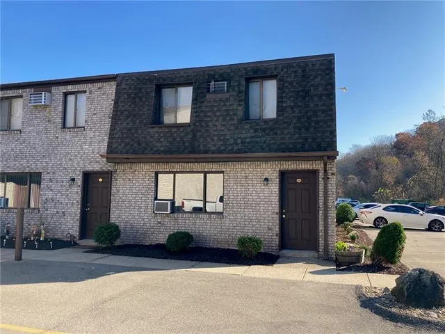 $975 | 500 Milltown Road, Unit 507, New Kensington, PA 15068